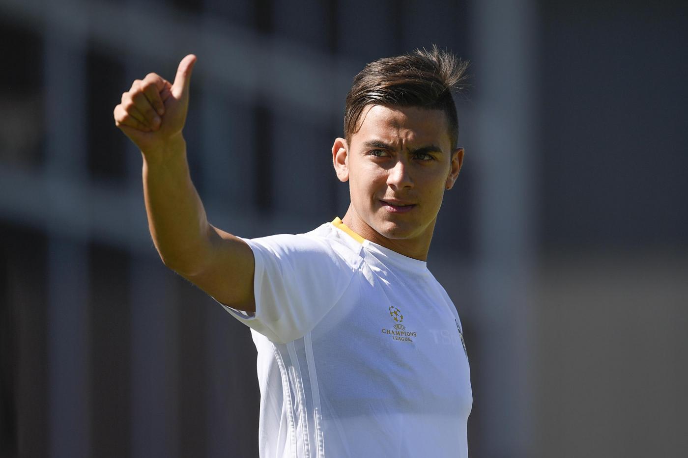 Dybala Dispensa Complimenti Per Tutti Da Buffon Ad Allegri Poi Svela