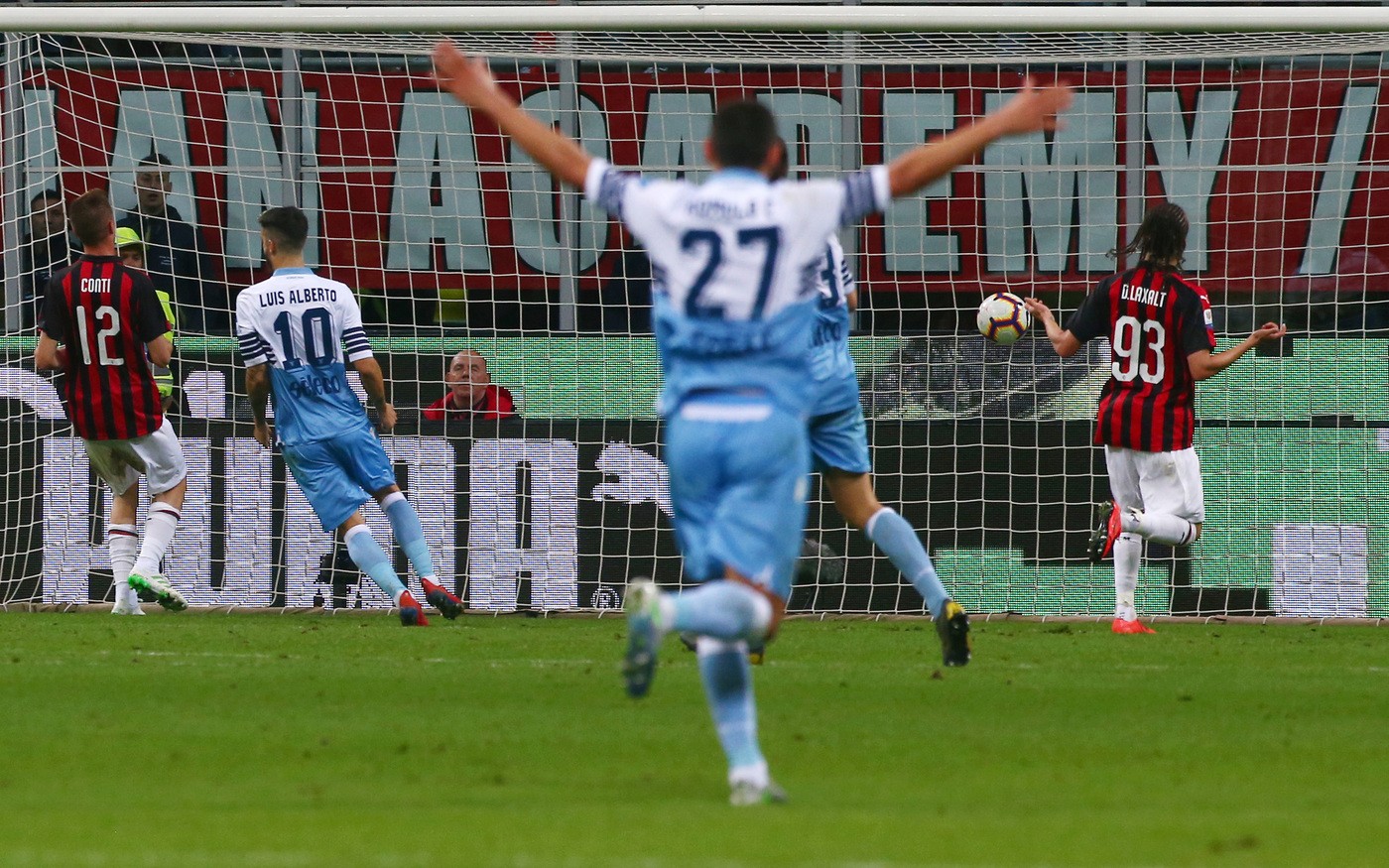 Milan-Lazio 0-1, Un Gol Di Correa Regala La Finale Di Coppa Italia Ai ...