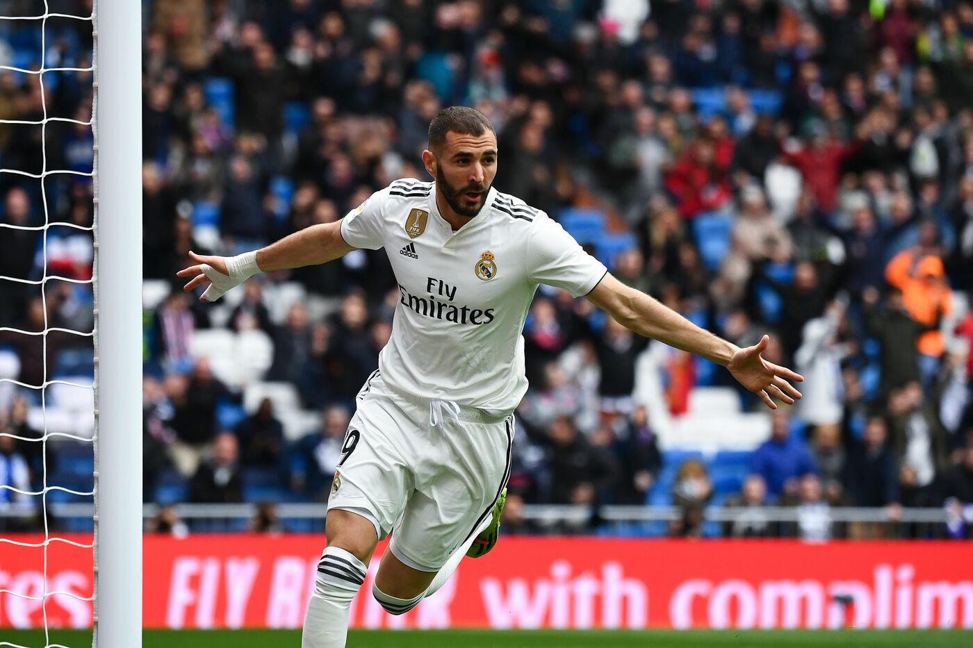 Членом какого клуба. Benzema Celebration.