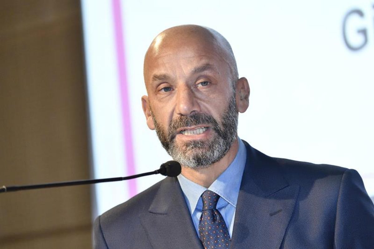 Vialli Parla Della Malattia E Commuove Tutti Il Cancro E Piu Forte Spero Si Stanchi Di Me