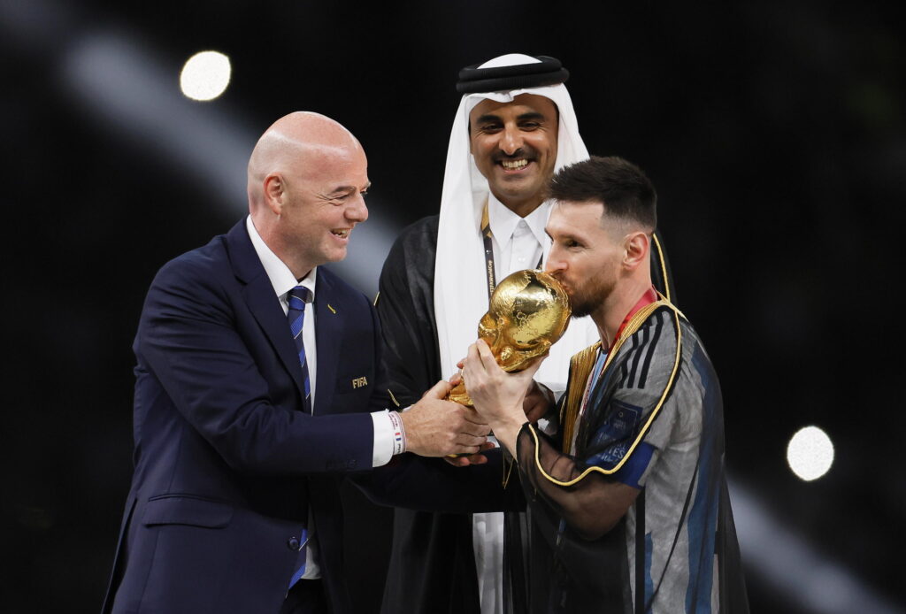 mantello messi mondiali qatad