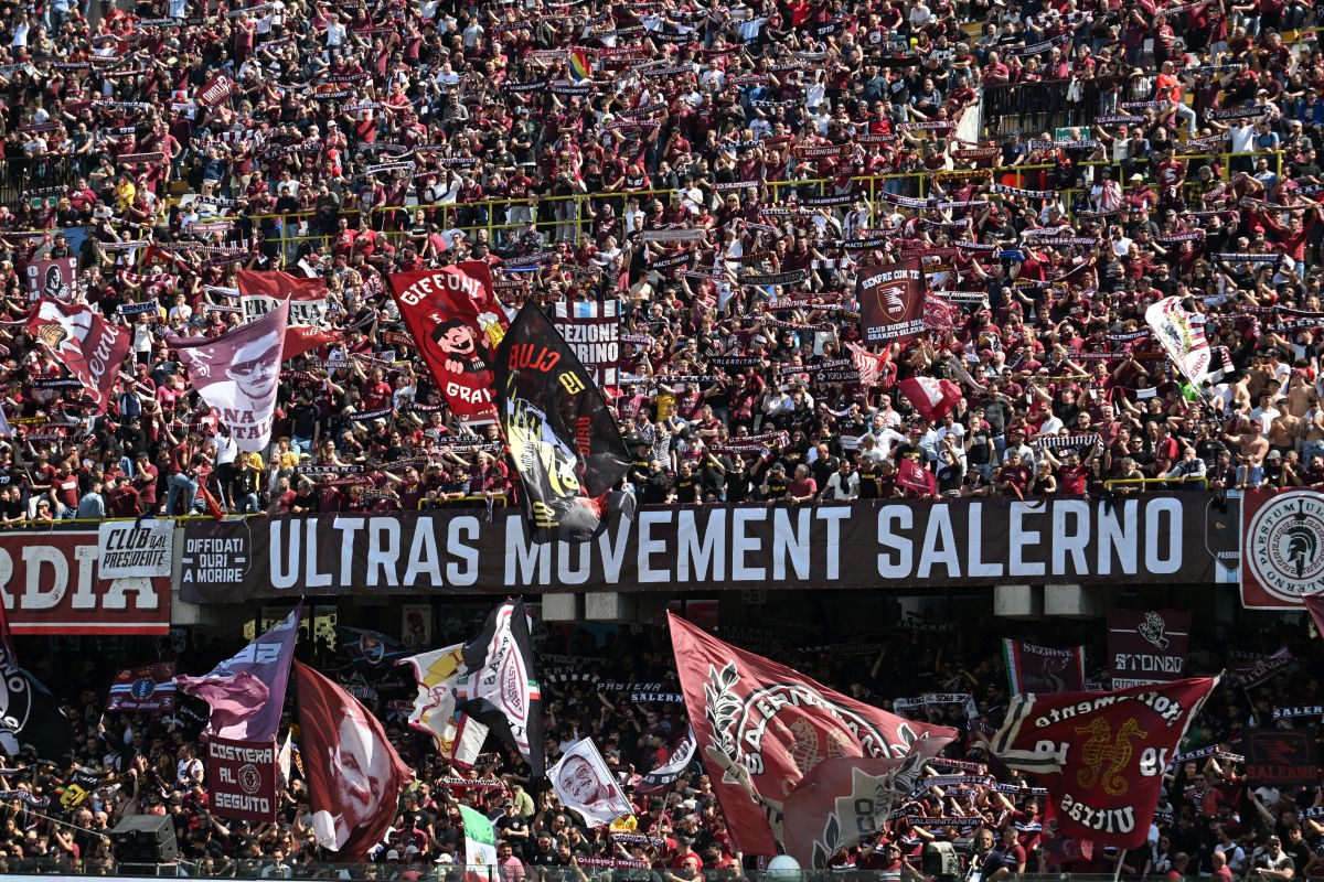 Salernitana, provvedimenti contro i tifosi: vietato l’ingresso allo stadio