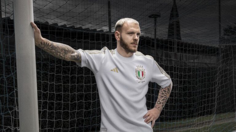 Maglia bianca Italia omaggio 125° Anniversario FIGC