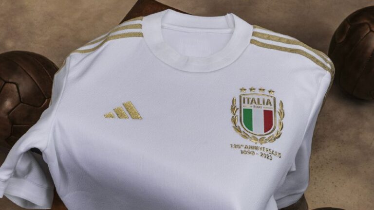 Maglia bianca Italia omaggio 125° Anniversario FIGC