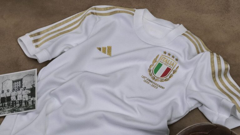 Maglia bianca Italia omaggio 125° Anniversario FIGC