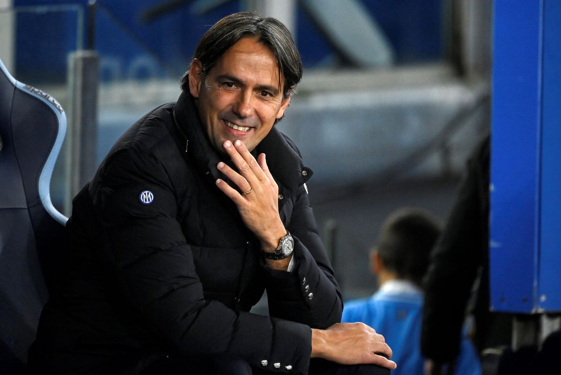 https://www.calcioweb.eu/wp-content/uploads/2023/12/Simone-Inzaghi-1.jpg