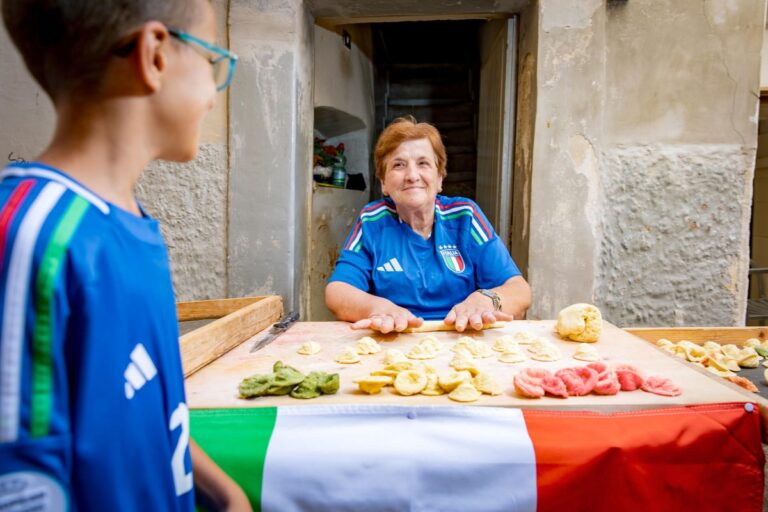 maglie azzurre Bari