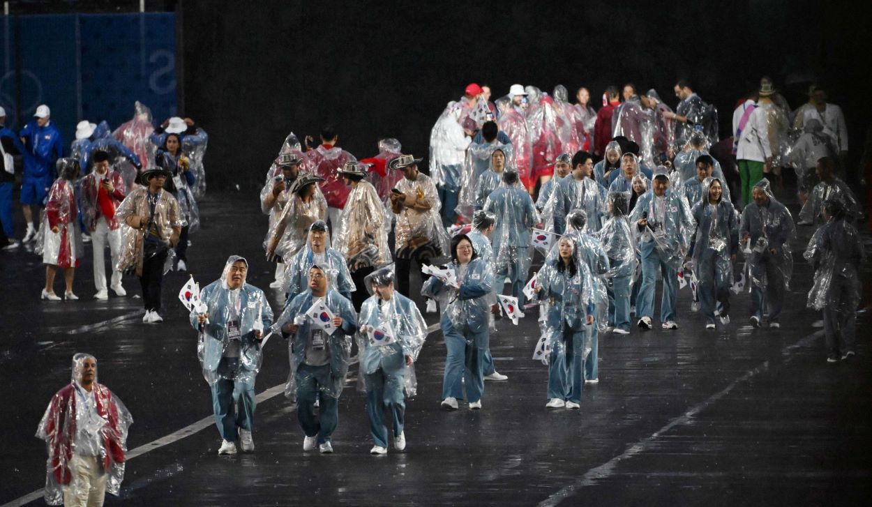 Olimpiadi Parigi 2024, gaffe durante la cerimonia: il Cio si scusa