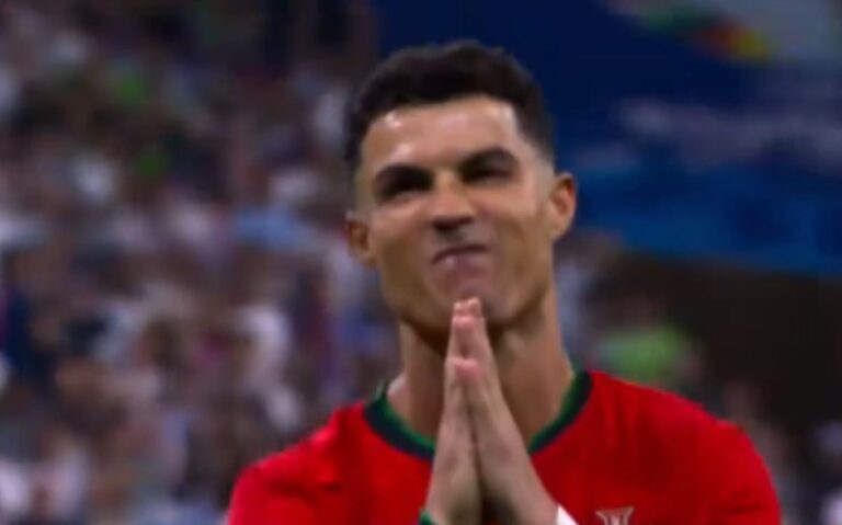 scuse Cristiano Ronaldo