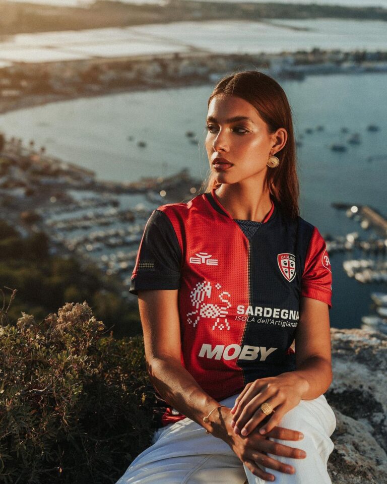 nuova maglia Cagliari