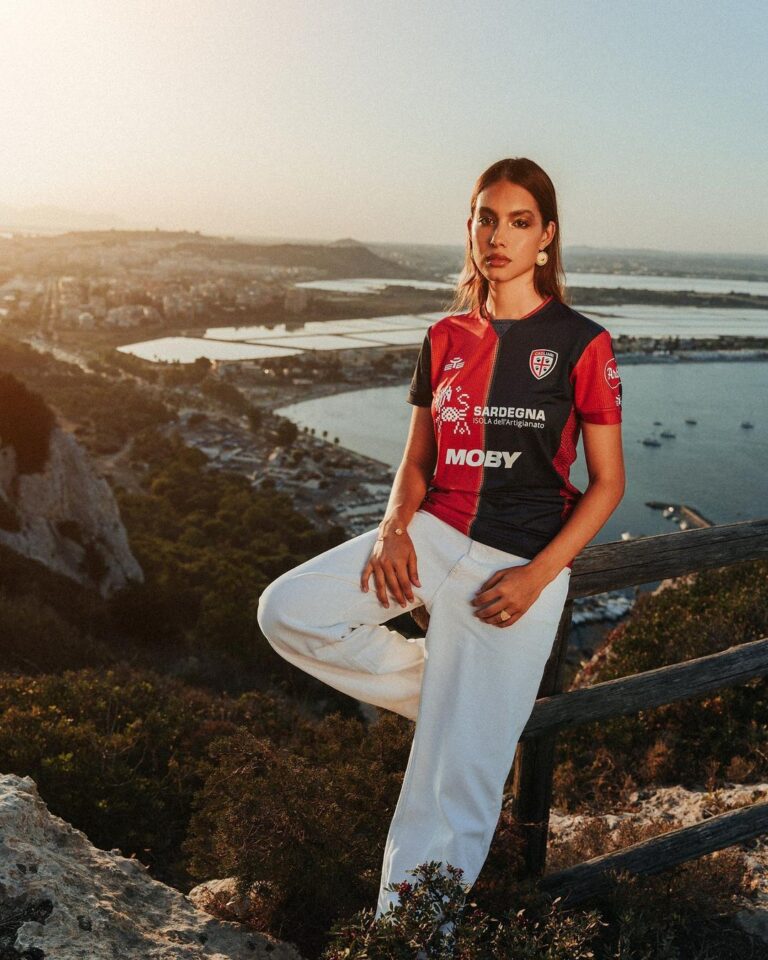 nuova maglia Cagliari