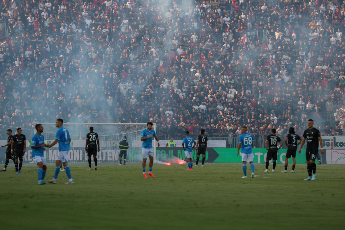 Serie A, gli squalificati della 4ª giornata: stangate dopo il caos Cagliari Napoli!