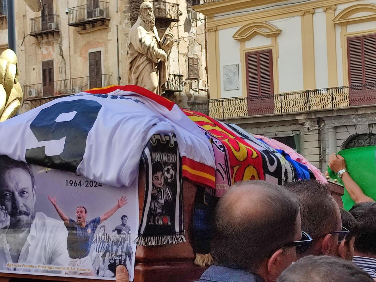 Funerali Totò Schillaci, l’omaggio della Nazionale in vista di Italia Belgio