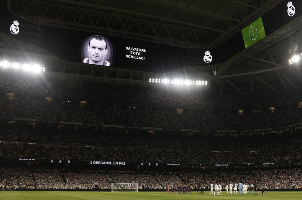 Santiago Bernabeu omaggio Totò Schillaci