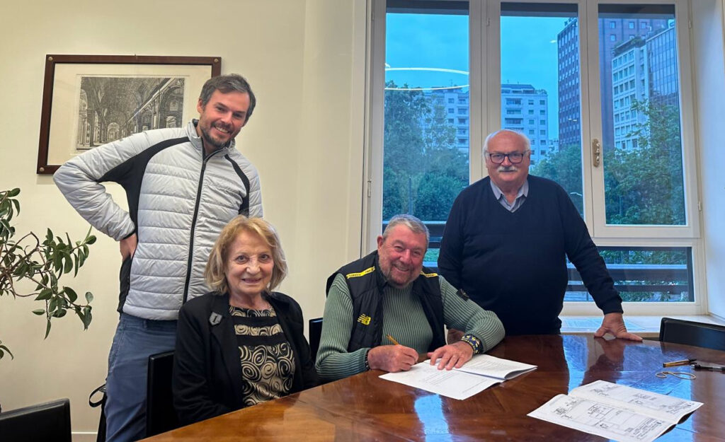 firma centro sportivo Modena